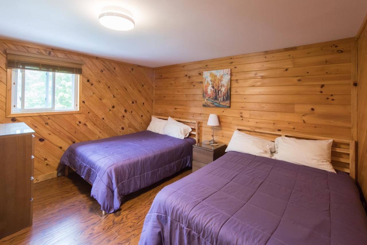 Madawaska Lodge-Cottage エクステリア 写真